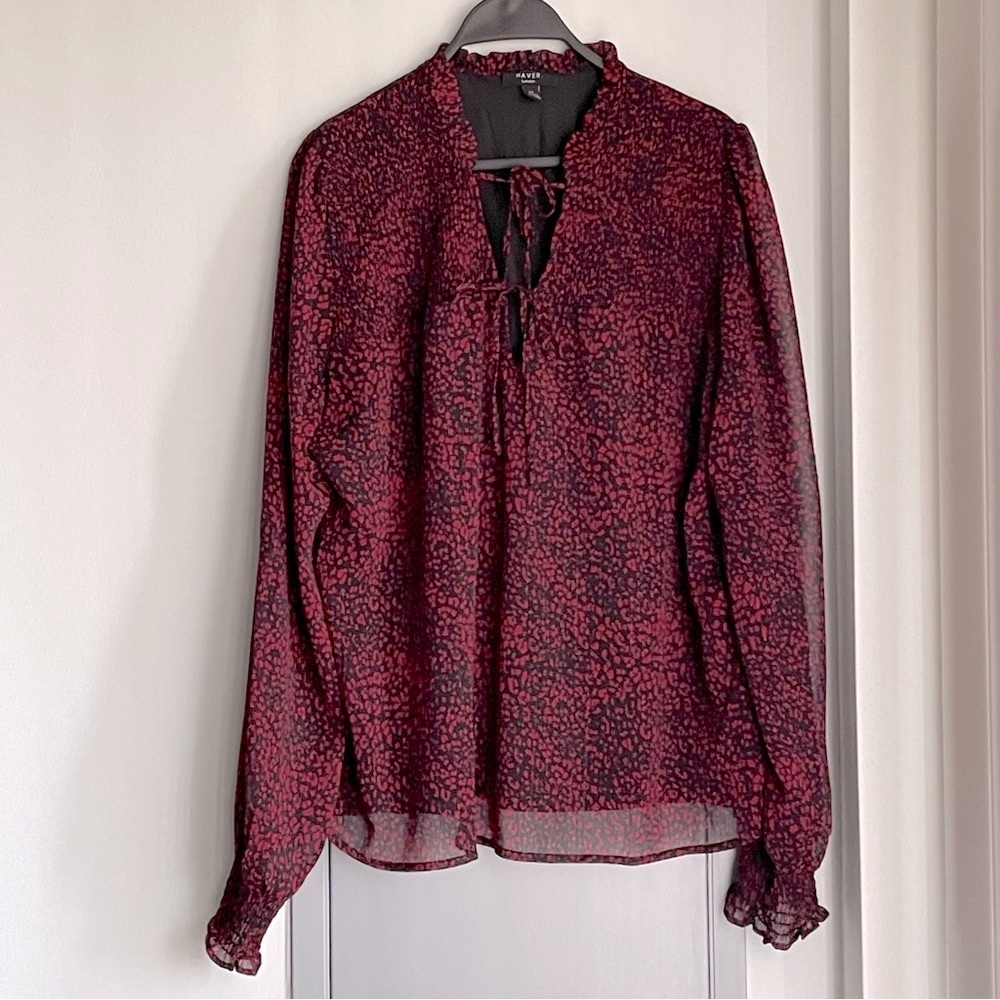 HAVER LONDON Elegant Red and Black Long Sleeve Blouse